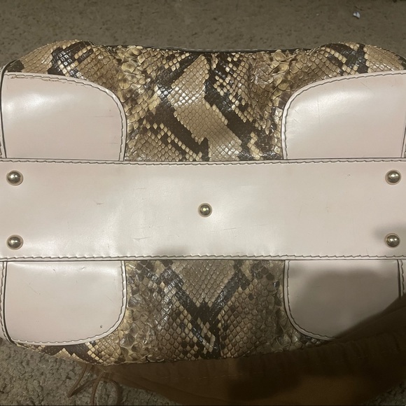 COPY - $4000 Authentic Gucci Dionysus Cruise Limited Edition Python Satchel 18”… - Picture 14 of 16